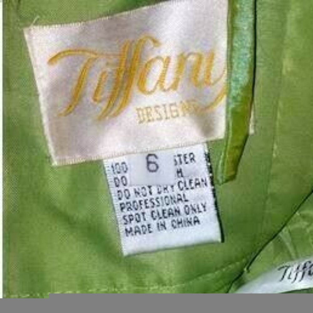 Tiffany Designs Christmas dress Embellished - Picture 11 of 12